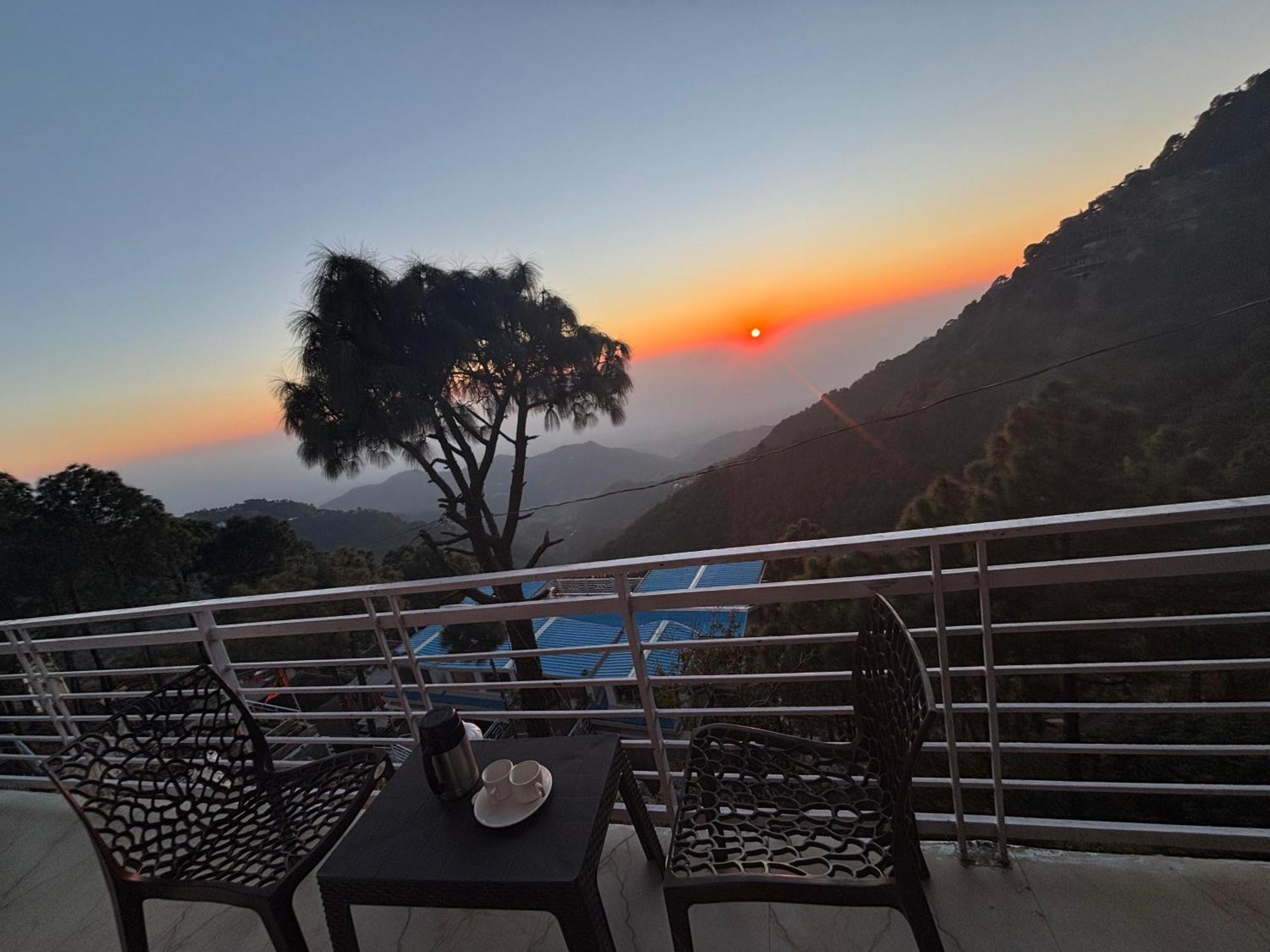 Humble Stay Villa Kasauli Exterior photo